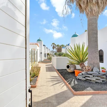 Granados 27 Beachfront Villa Corralejo