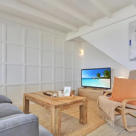 Granados 27 Beachfront Villa Corralejo