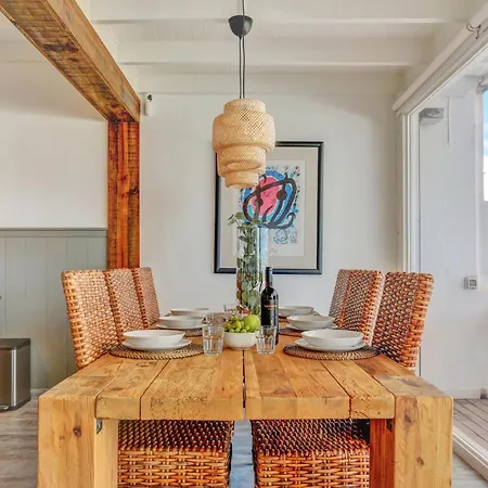 Granados 27 Beachfront * كوراليهو